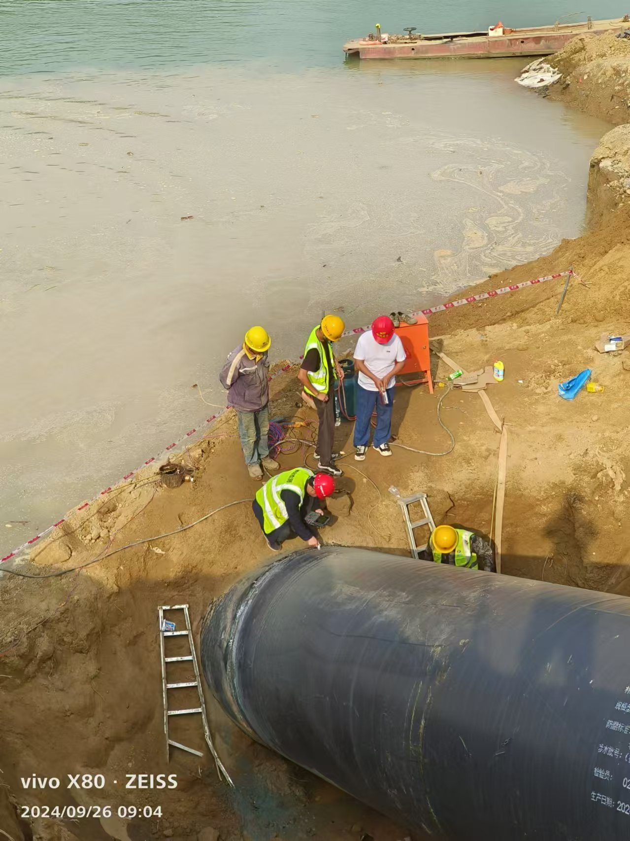 精準(zhǔn)操作，水下取水頭安裝 “零誤差”